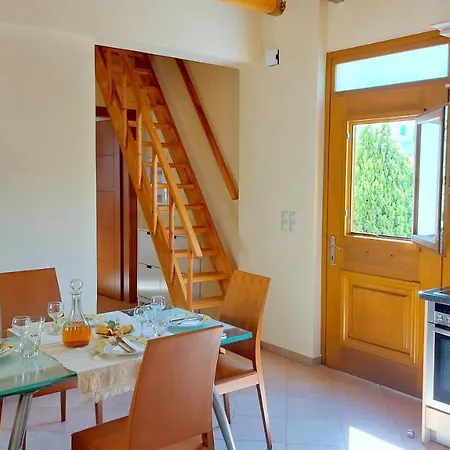 Vakantiehuis Laertis Luxury House *